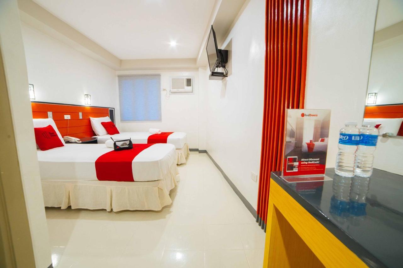 Reddoorz Plus Near San Pedro Cathedral Davao City Exteriér fotografie