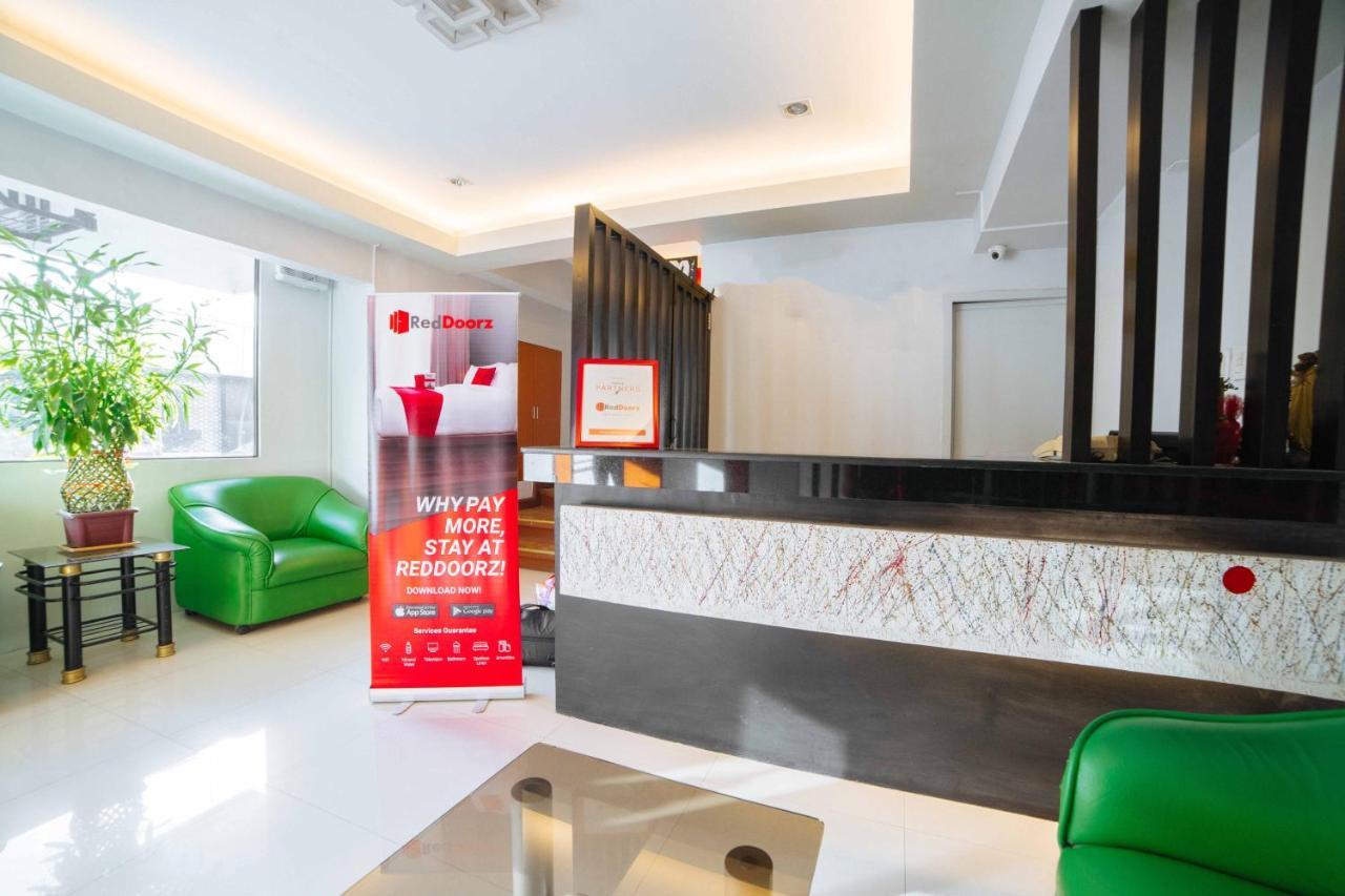 Reddoorz Plus Near San Pedro Cathedral Davao City Exteriér fotografie