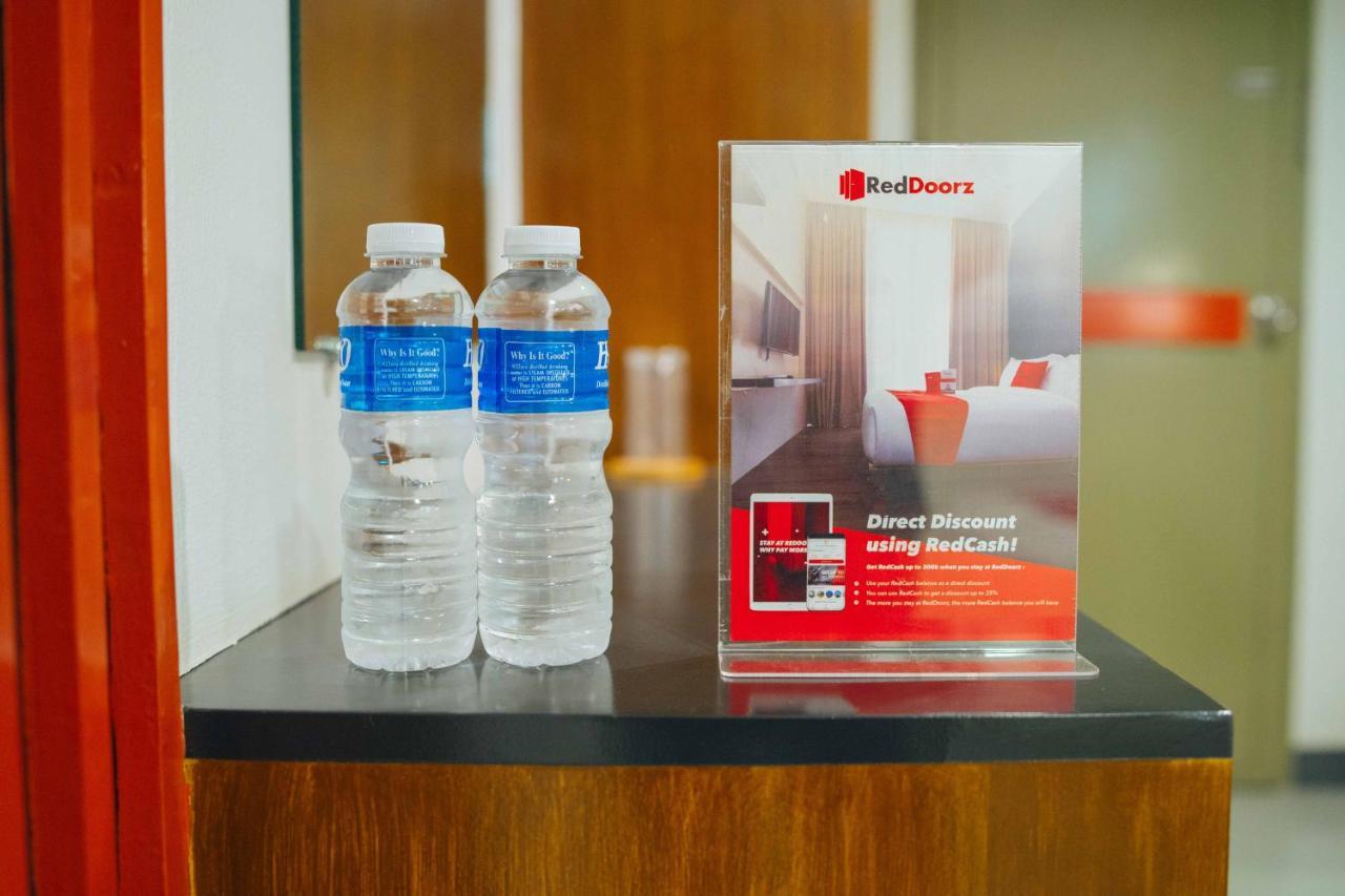 Reddoorz Plus Near San Pedro Cathedral Davao City Exteriér fotografie